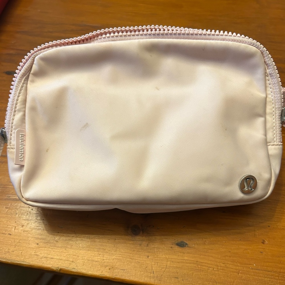 Lululemon Athletica Light Pink Mesh Interior Bag